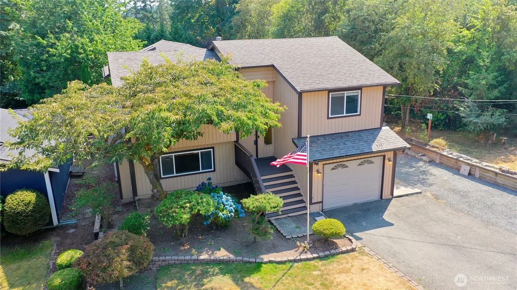 3203 Ne 195th St, Lake Forest Park