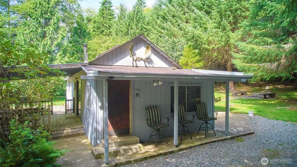540 Nichols Road, Clallam Bay