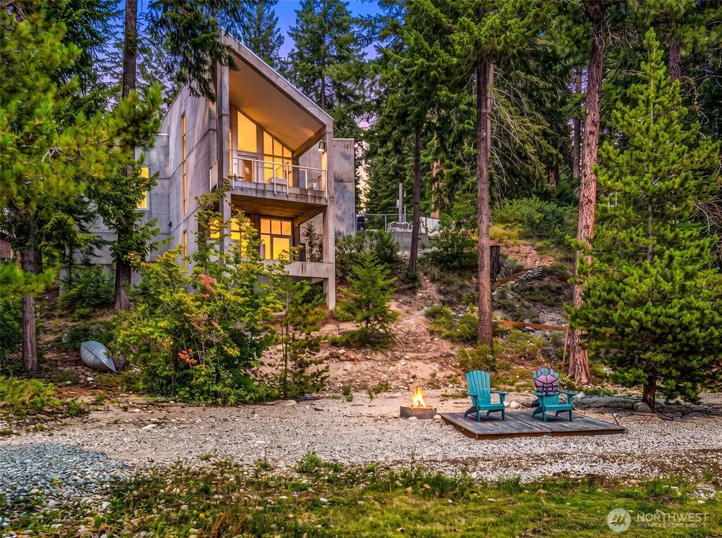 16161 N Shore Drive, Leavenworth