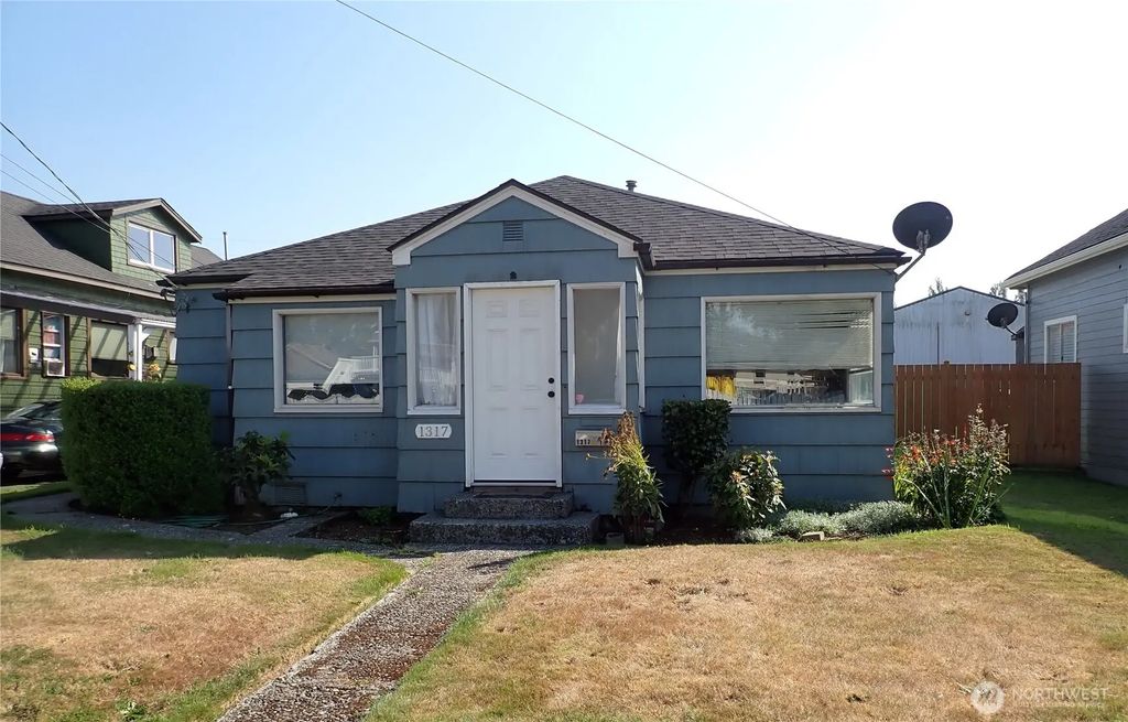 1317 W Market Street, Aberdeen