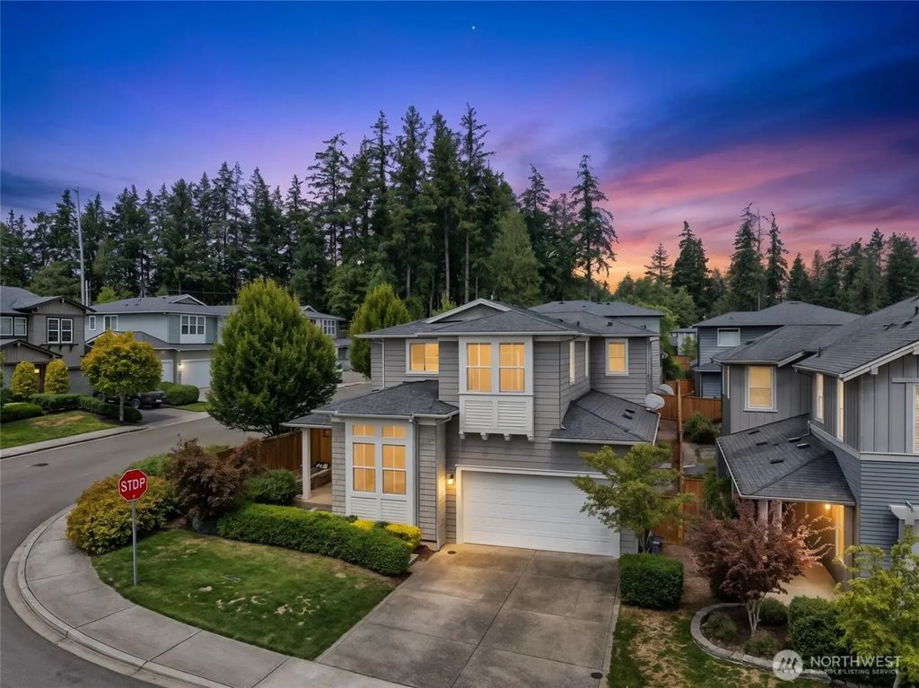 2412 Ne Boulderstone Court, Poulsbo