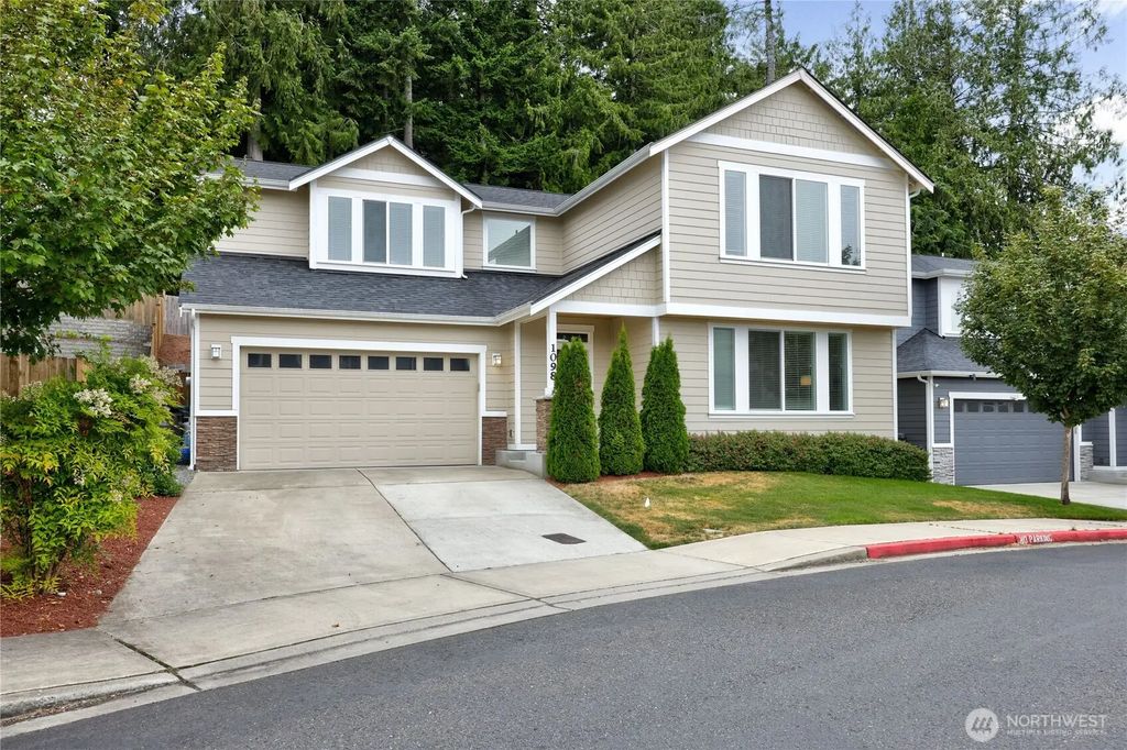 1098 Ne Sockeye Court, Bremerton