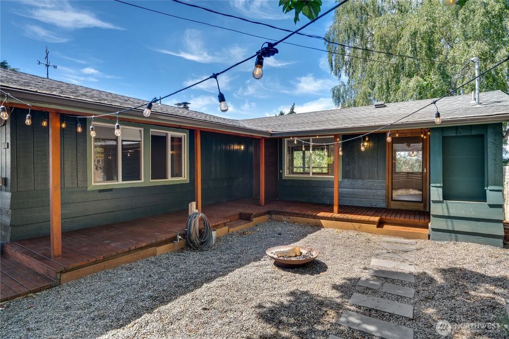 1127 Perry Avenue, Bremerton