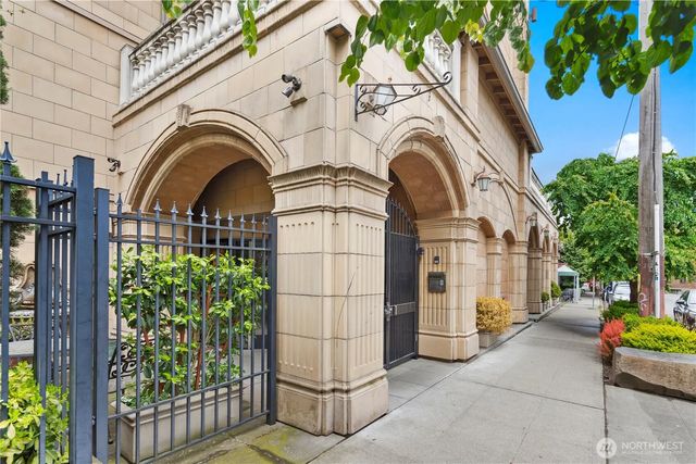 745 Bellevue Avenue E 206, Seattle