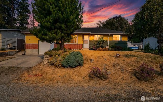 31226 6th Avenue S, Federal Way