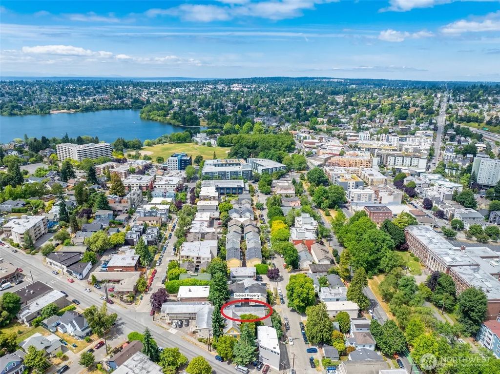 6515 5th Avenue Ne, Seattle