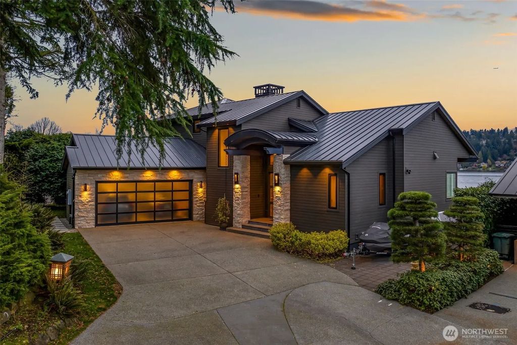 5629 Pleasure Point Lane Se, Bellevue