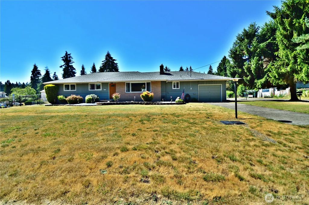 5202 96th Street E, Tacoma