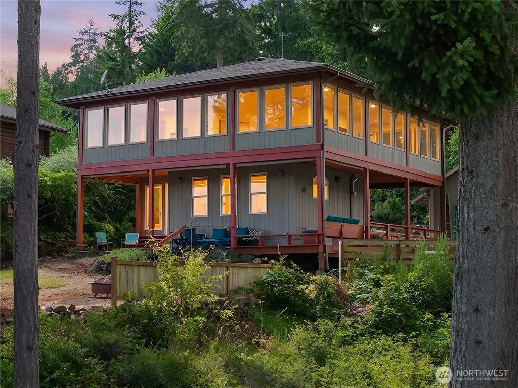 430 E Madrona Pkwy, Grapeview