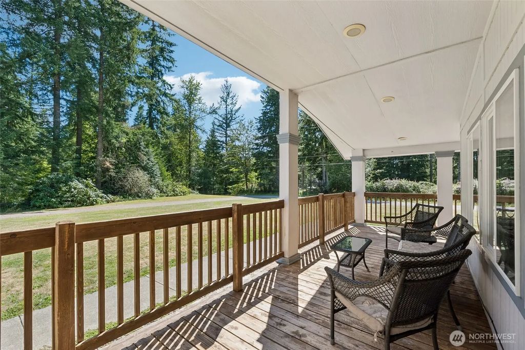 26716 314th Avenue Se, Ravensdale
