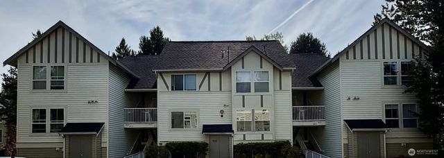 4421 249th Terrace Se 11-202, Sammamish