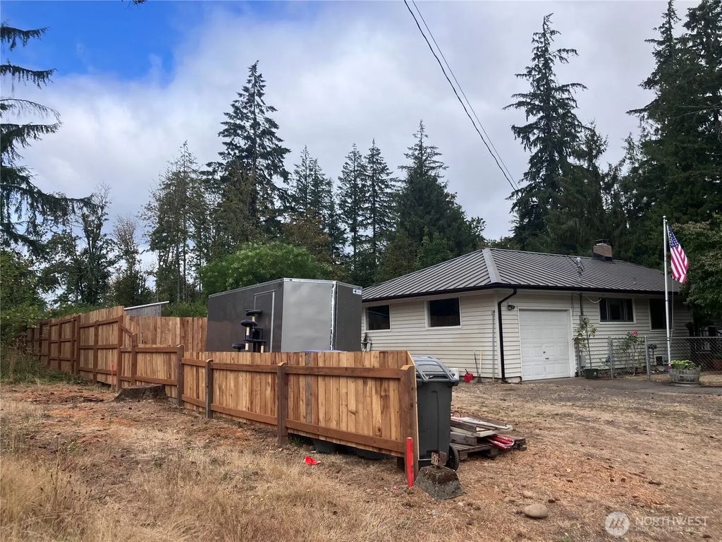 703 S 16th Street, Shelton