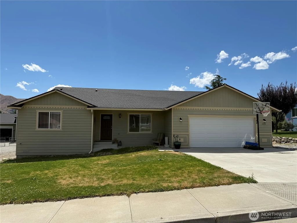 1030 Crest Loop, Entiat