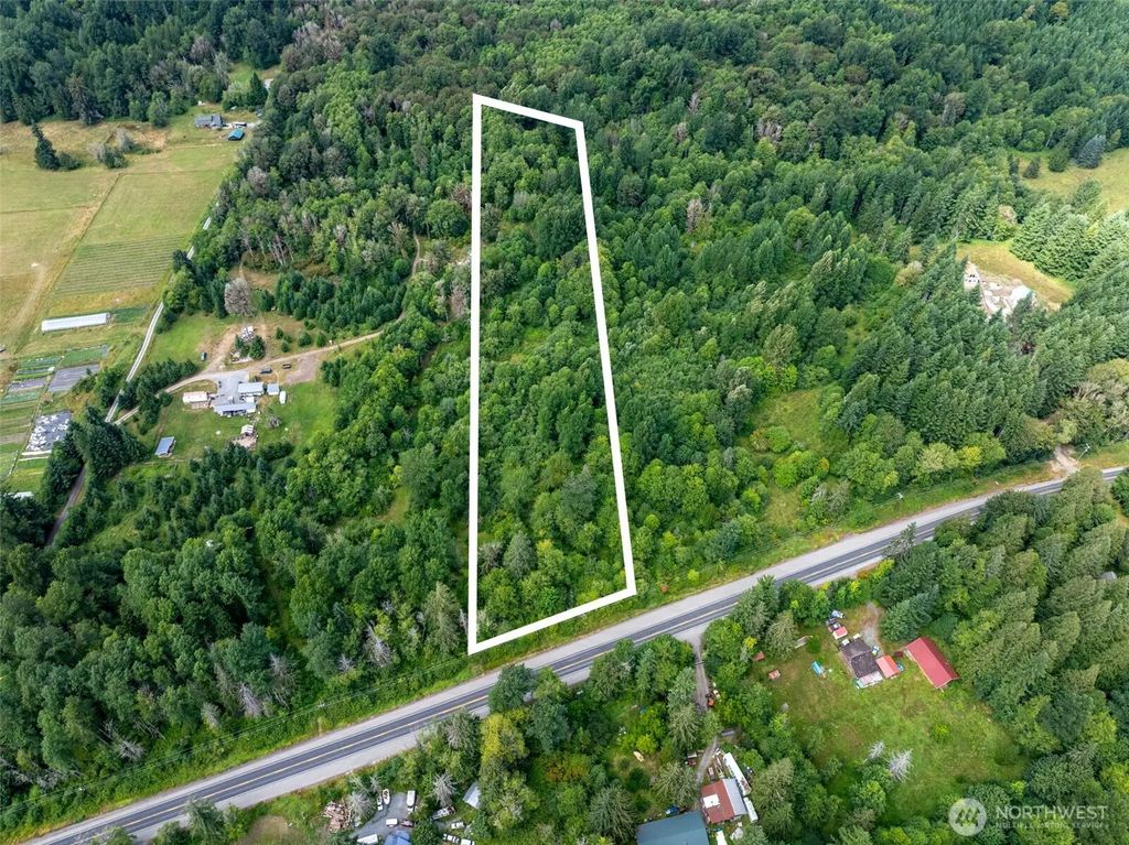 28901 State Route 706, Ashford