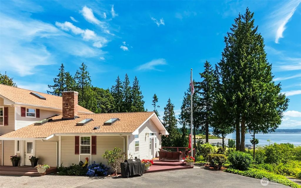 485 S Vesper Way, Camano Island