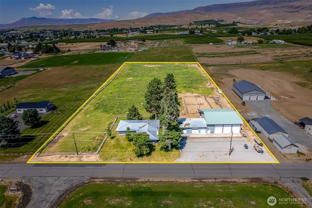 2775 4th Street Se, East Wenatchee