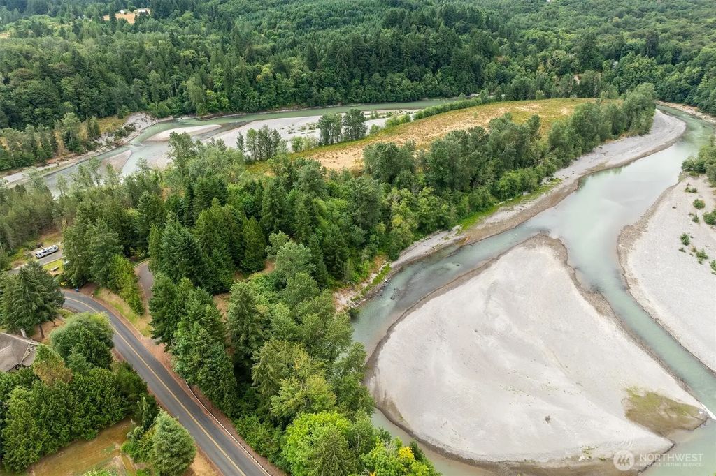 Old Pacific Highway, Castle Rock