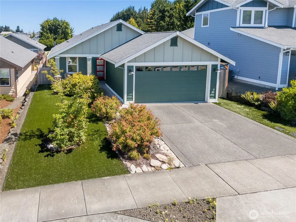 60 Village Green, Sequim