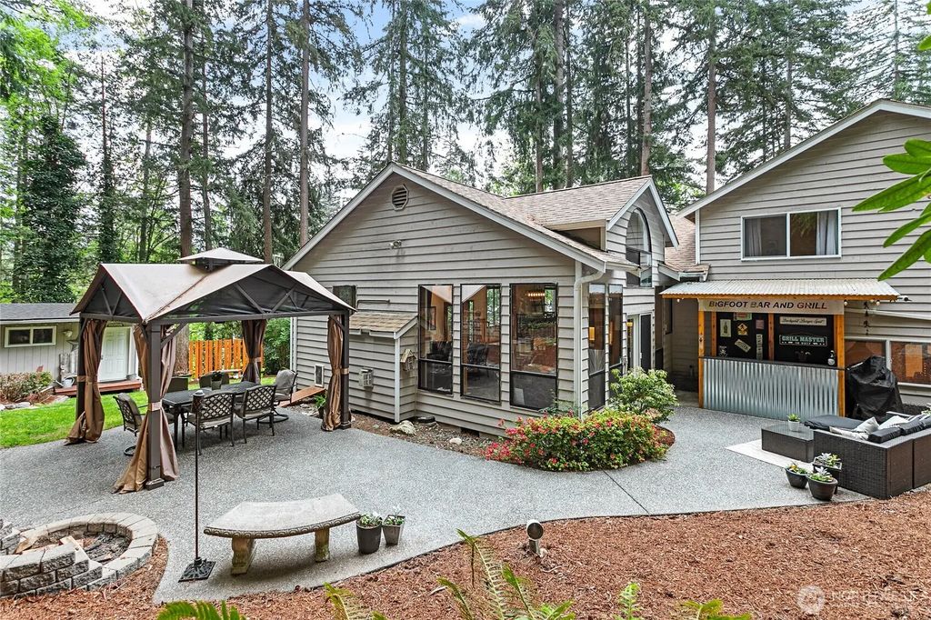 2336 Northshore Road, Bellingham