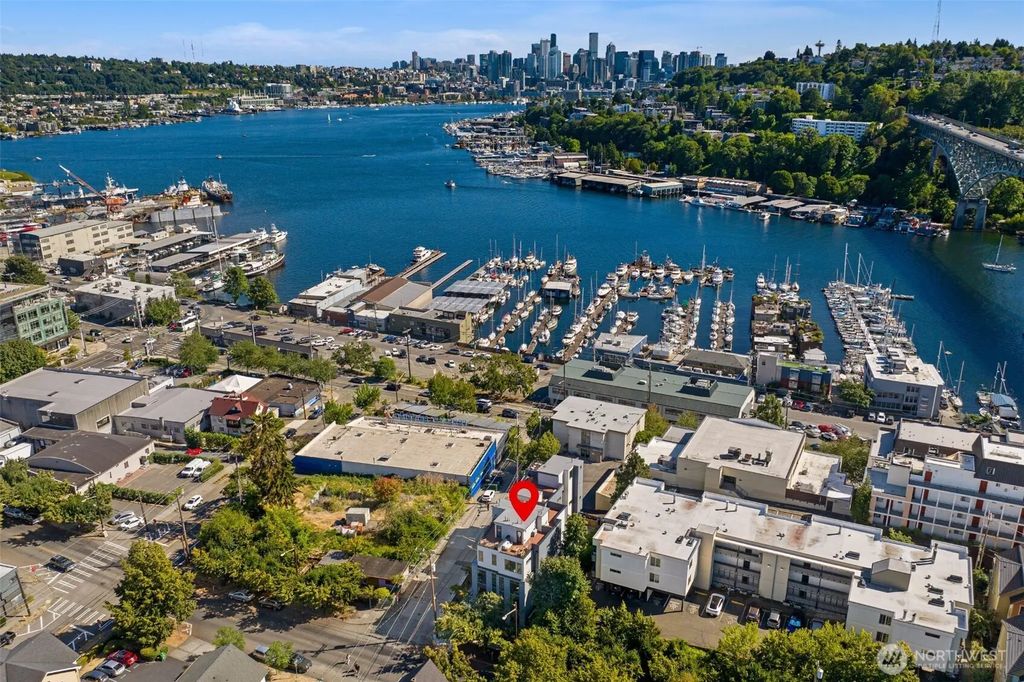 955 N 35th Street, Seattle