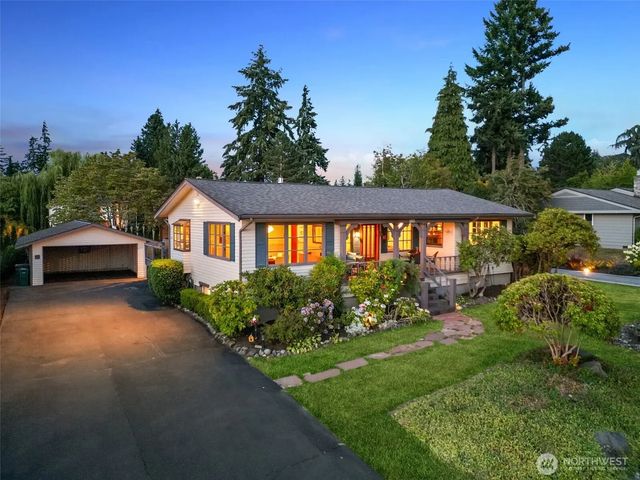916 18th Avenue W, Kirkland