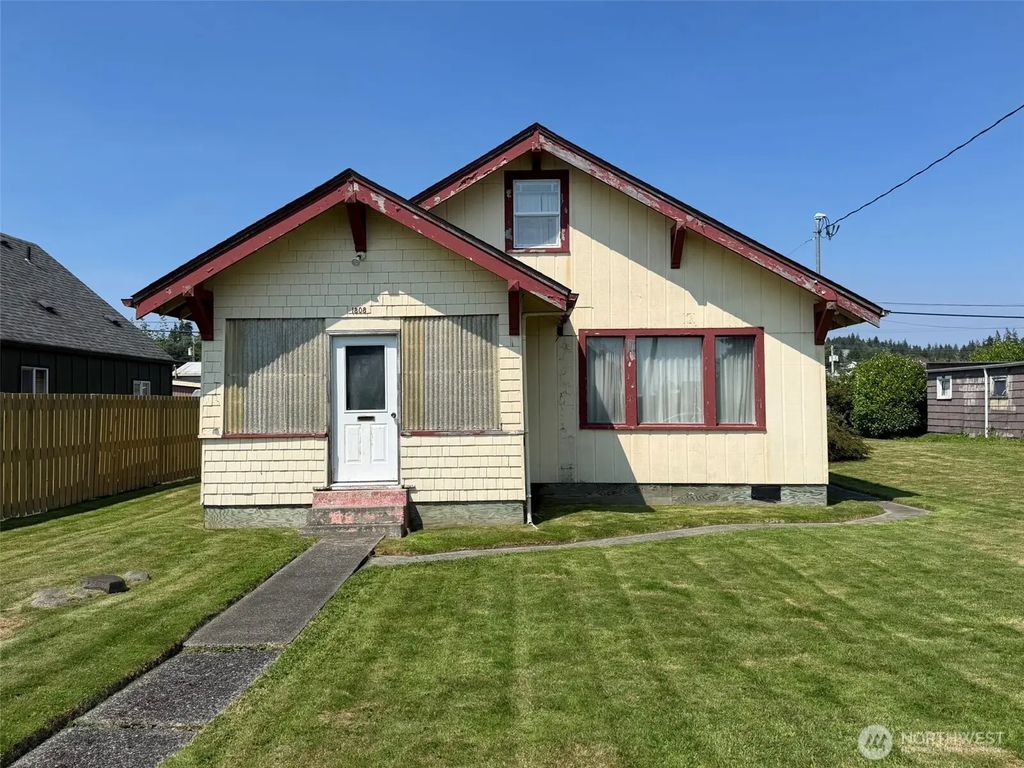 1808 Pacific Avenue, Aberdeen