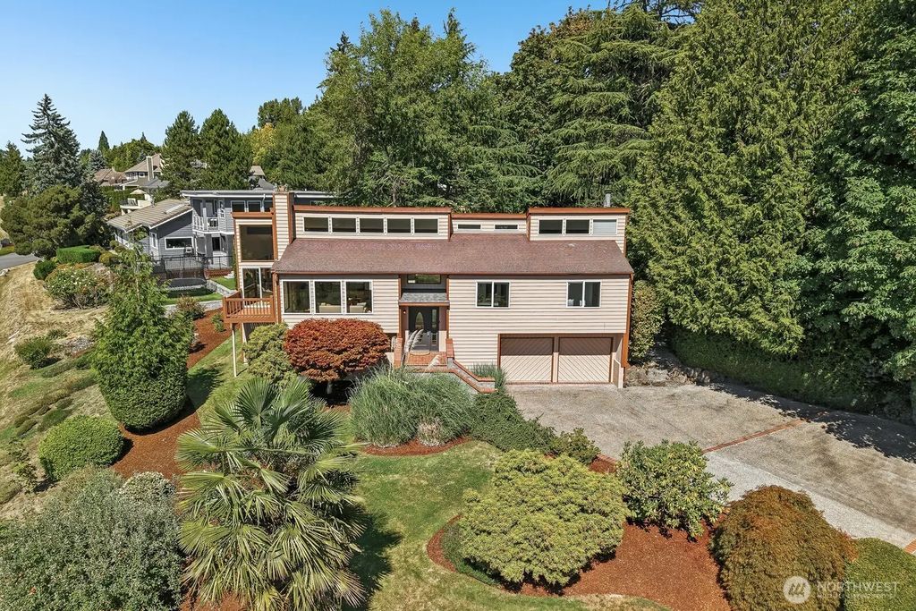 13604 Se 1st Street, Bellevue