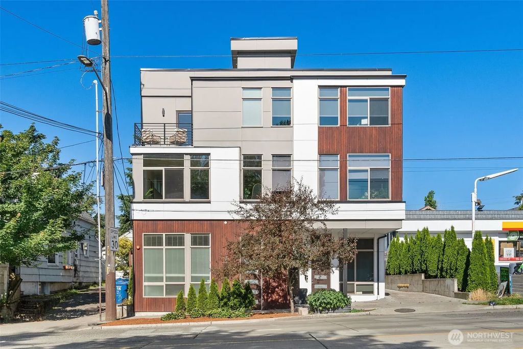 6747 15th Avenue Nw, Seattle