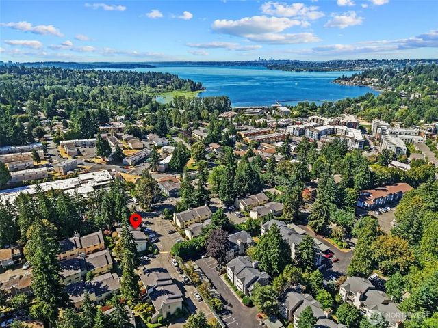 12004 101st Avenue Ne J3, Kirkland