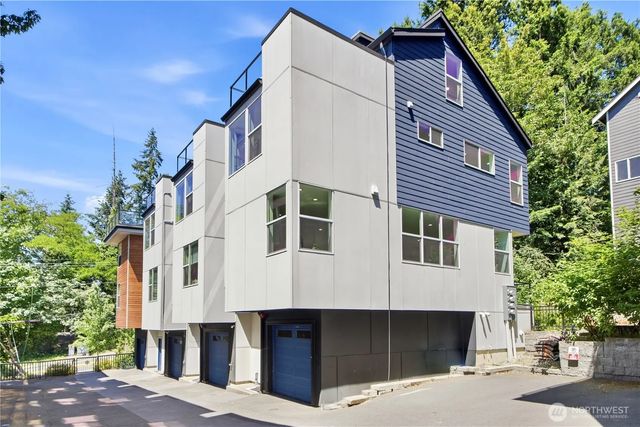 16616 Ne 85th St, Redmond