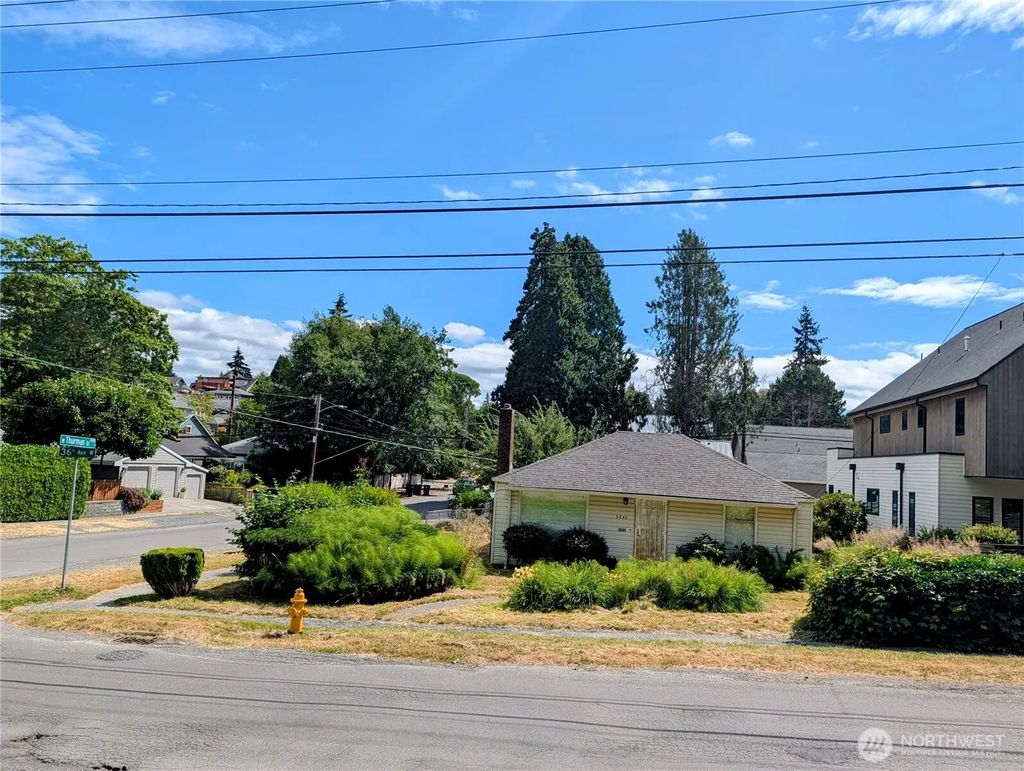 3854 36th Avenue W, Seattle