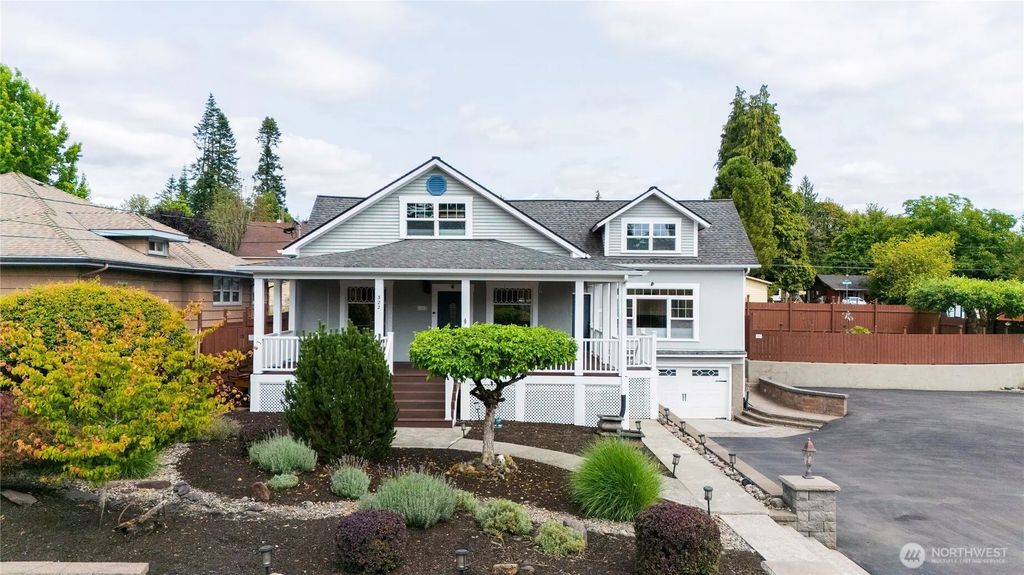 322 Ne Kirby Avenue, Castle Rock