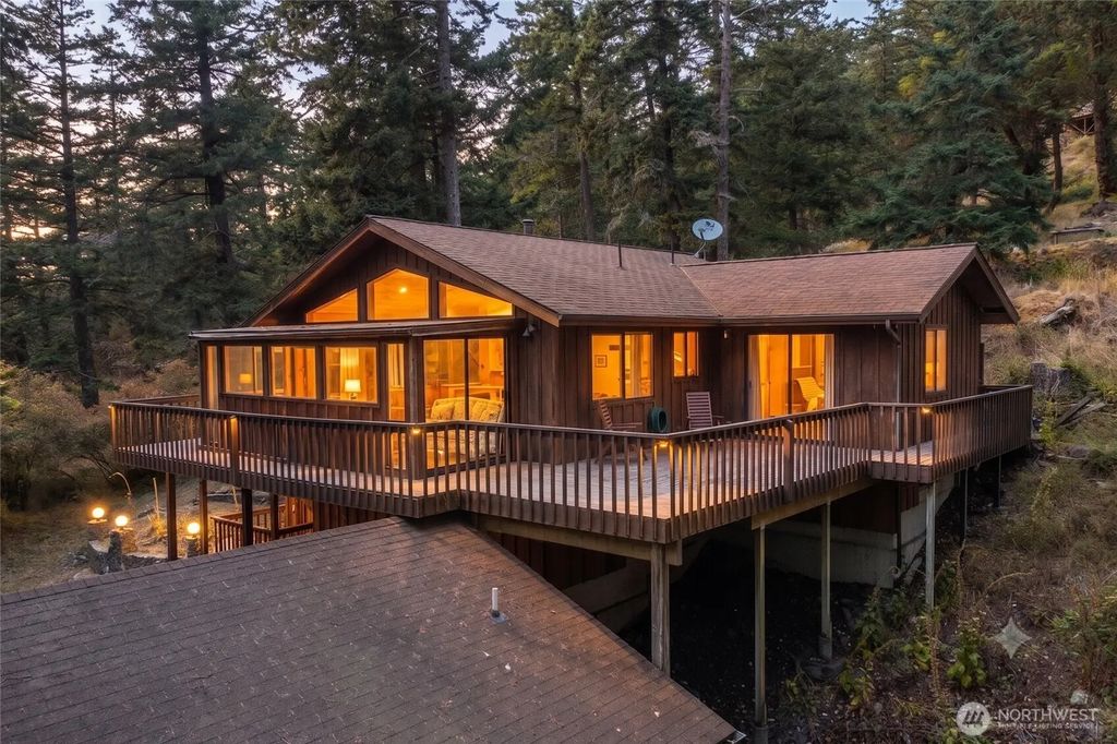 83 Cascade Way, Orcas Island
