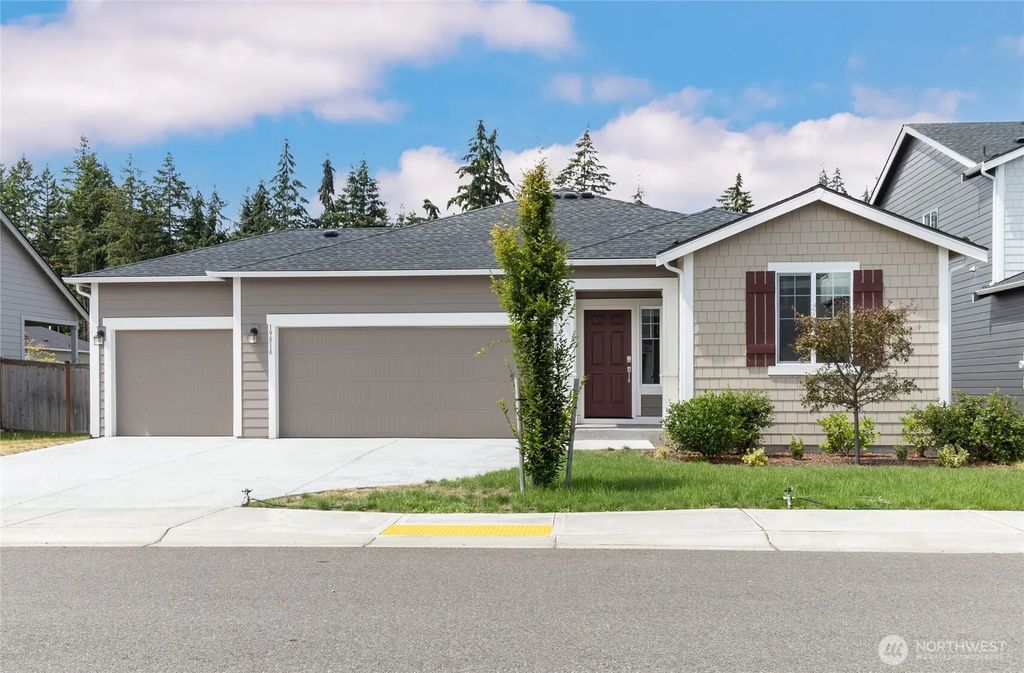 19818 135th Avenue E, Graham
