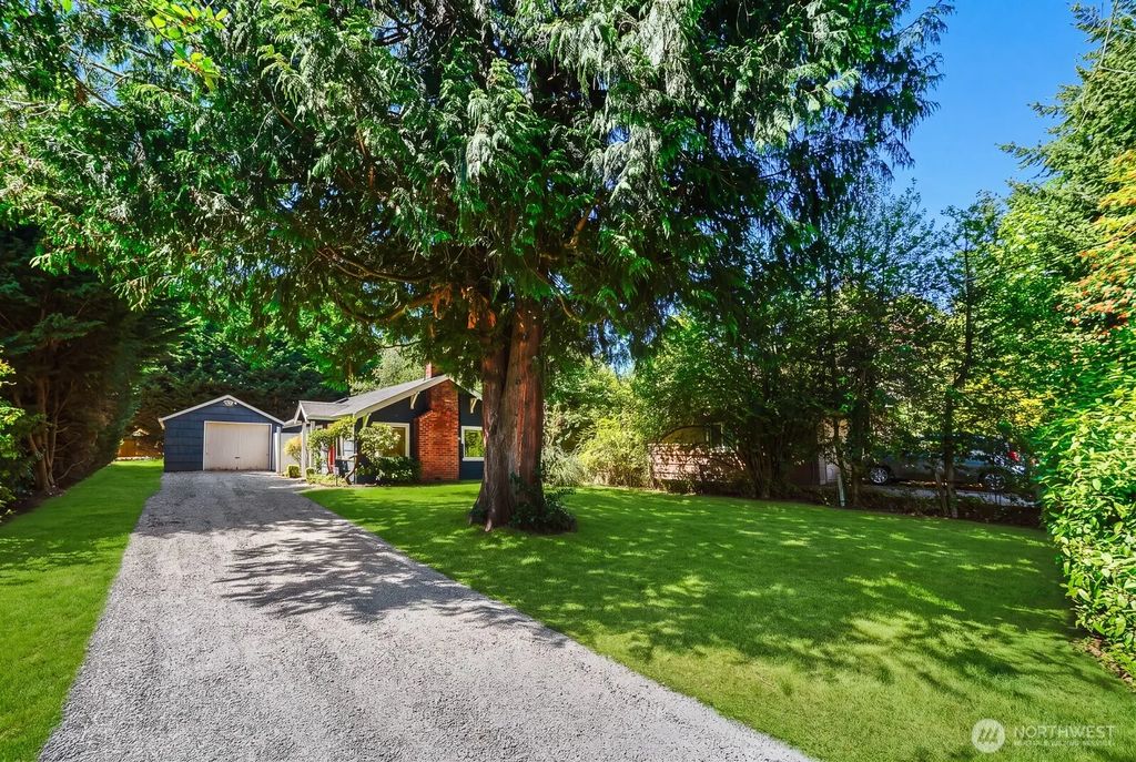 12721 27th Avenue Ne, Seattle