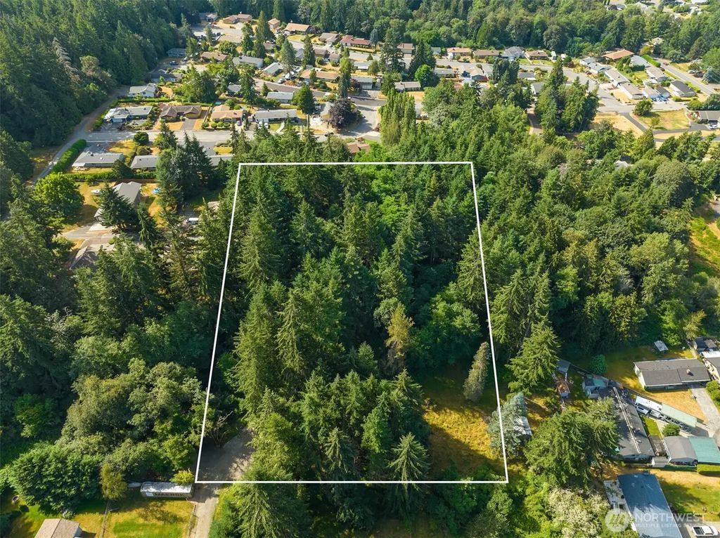 3 Xxx Ne 30th Street, Bremerton