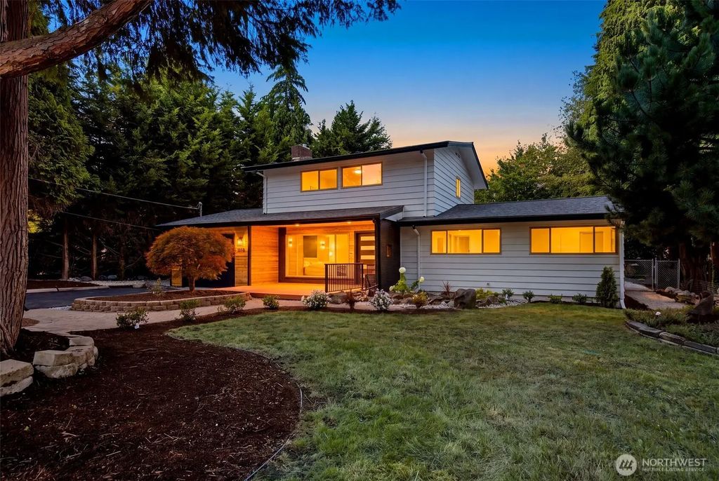 3116 Crystal Springs Road W, University Place