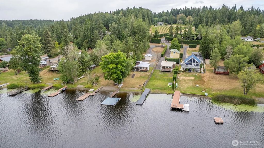 4920 Silver Lake Road E, Eatonville