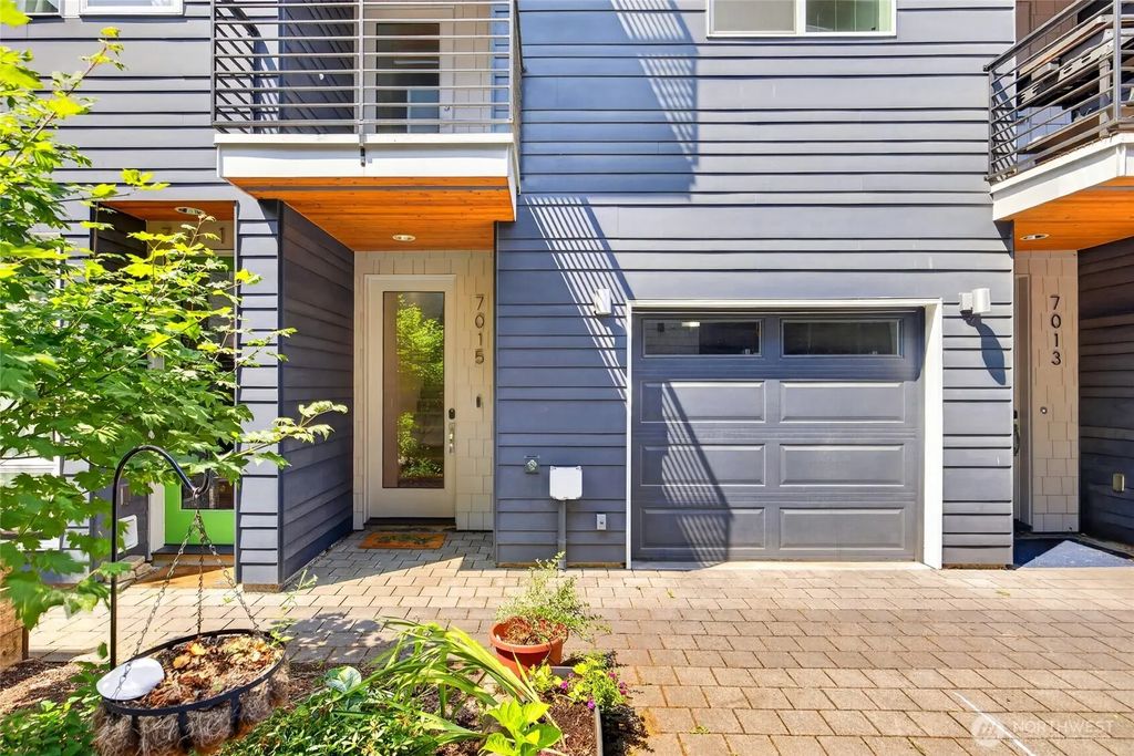 7015 42nd Avenue S, Seattle