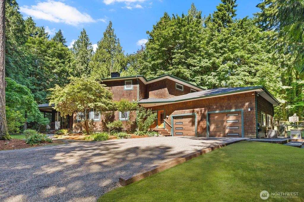 14677 Sivertson Road Ne, Bainbridge Island