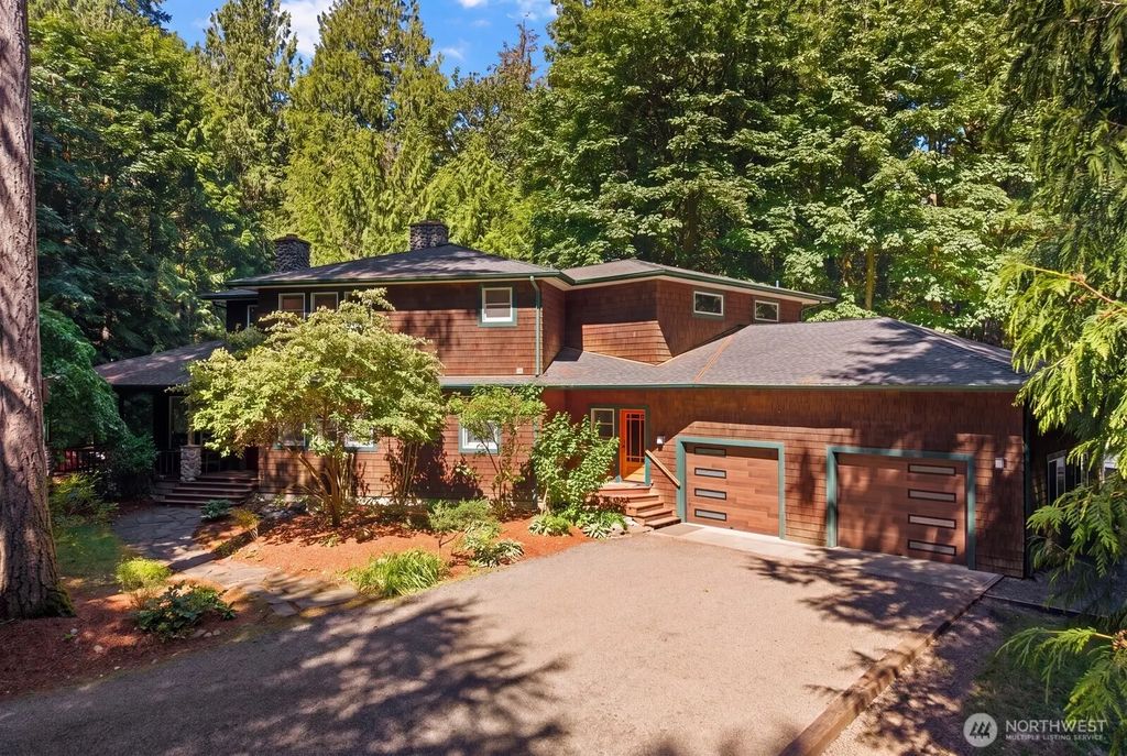 14677 Sivertson Road Ne, Bainbridge Island