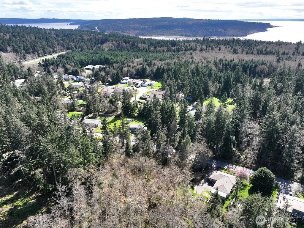 401 Gramayre Road, Coupeville
