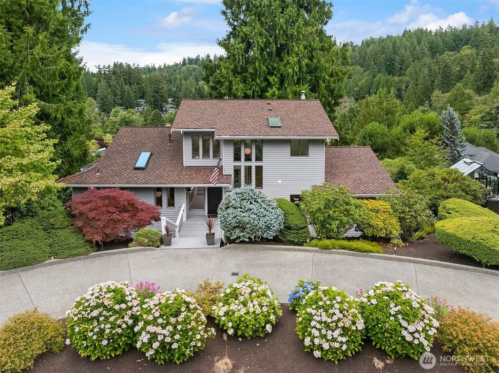 9504 Odin Way, Bothell