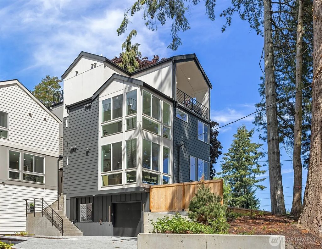 1506 N 100th Street, Seattle