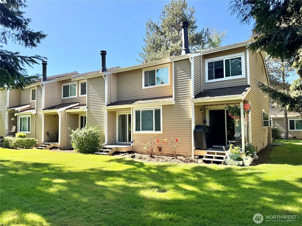 23816 12th Place S 405, Des Moines
