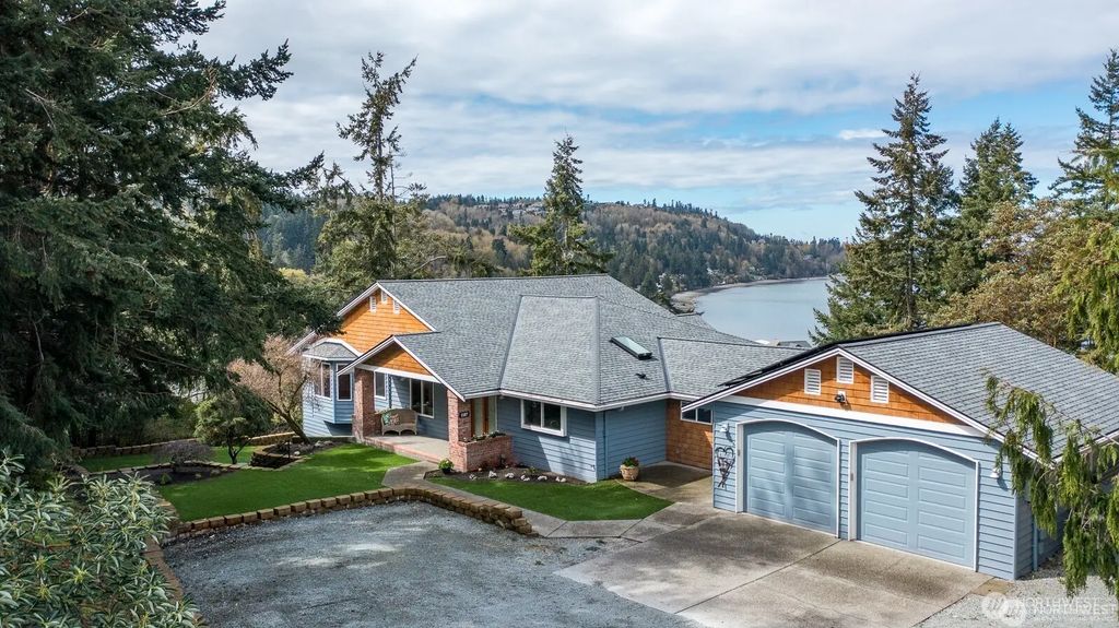 1107 Puesta Del Sol, Camano Island