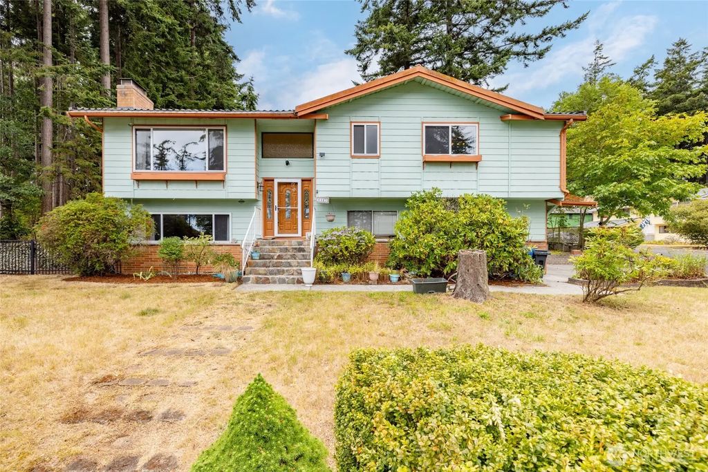 1127 Sw Fairhaven Drive, Oak Harbor