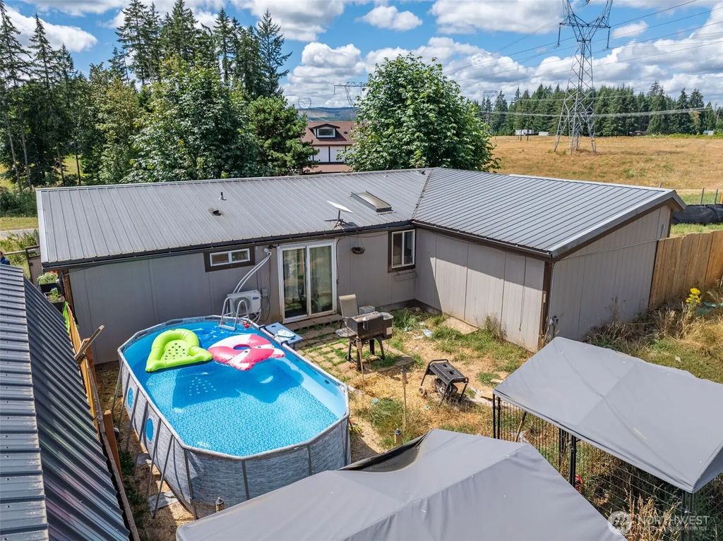 188 Holcomb Rd, Chehalis