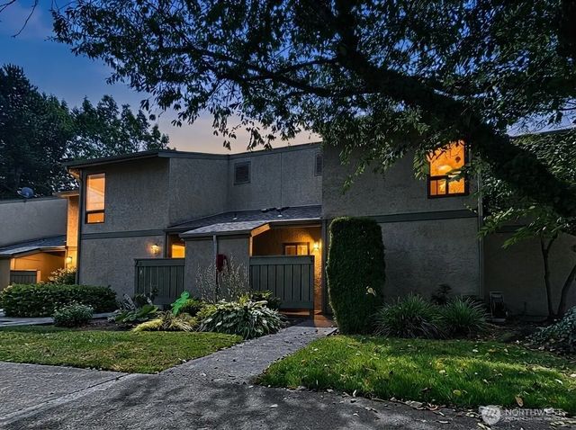 10011 Ne 138th Place A5, Kirkland