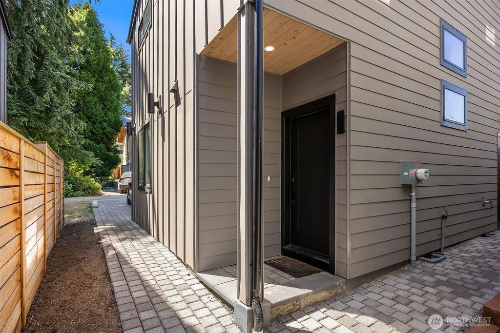 1257 Ne 100th Street, Seattle